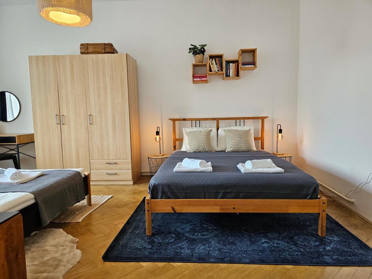 Stone Square Apartment Bratislava Exterior photo